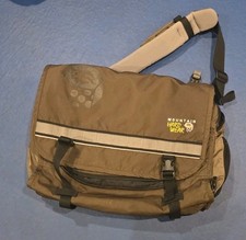 Mountain Hardwear Sentinel Messenger Bag Brown Vintage Outdoor Commuter Bag picture