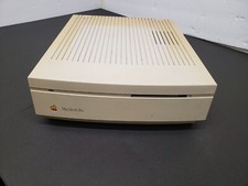 Vintage Apple Macintosh IIsi M0360 Desktop Computer - Power On picture