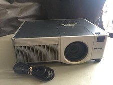 INFOCUS IN5102 LCD PROJECTOR, 4000 LUMENS, ONLY 1,271 HOURS WORKS GREAT picture