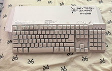 Skytech Gaming K-1800W Illuminated Wired USB Keyboard QWERTY English White/Gray picture