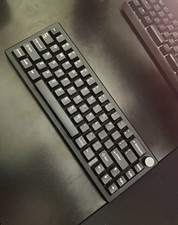 Custom GMK67 Mechanical Keyboard picture