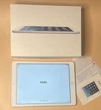 Apple iPad Air 1st Generation A1474 32GB, Wi-Fi, 9.7