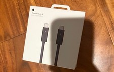 NEW SEALED Apple - Thunderbolt 4 Pro Cable (3m) - Black Unopened picture