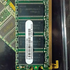 Infineon 256MB SDR SDRAM PC-133 168-Pin DIMM Non-ECC Unbuffered picture