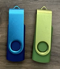 2-pack Copkim 32gb Flash Drive (Green & Blue) picture