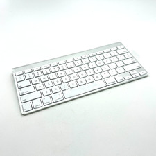 New in Original Plastic Sleeve Apple Silver Wireless Keyboard Model A1314  picture