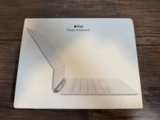 Apple Magic Keyboard Case for iPad Air 11