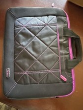 Targus Pulse Laptop Slipcase with Quilted Front Pocket picture
