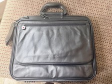 ThinkPad Padded Shoulder/Messenger Laptop Tablet Bag, Black 17” wide x 13” tall picture