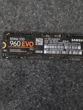 Samsung 960 EVO Internal Solid State Drive 250GB V-NAND M.2 2280 PCIe NVMe Gen 3 picture