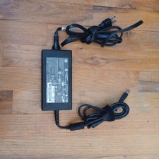 Genuine HP 906329-001 120W 19.5V 6.15A Laptop Adapters with Power Cord picture