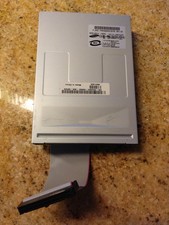 Samsung SFD-321J Desktop 3.5 in. Floppy Drive w/ Ribbon Cable picture