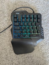 RedThunder G30 Wired USB One-Handed Gaming Keypad Illuminated Black QWERTY picture
