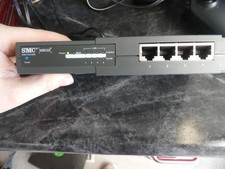 SMC BARRICADE SMC7004ABR 4 Port 10/100Mbps Wired Router WITH MANUAL picture