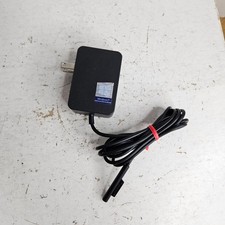 Original Microsoft Surface GO Pro M3 1735 15V 1.6A 24W AC Adapter Charger  picture