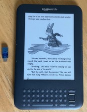 Kindle Keyboard NEW Battery. 3 games. Fantastic condition. Books. Amazon K3 picture
