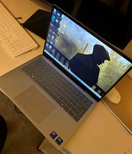 Samsung Galaxy Book4 Edge 15.6in Core Ultra 7 Intel Arc Windows 11 Silver picture