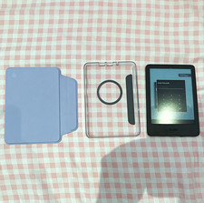 Amazon Kindle basic 16 gb gen 11 (2024) w/clear case + detachable cover bundle picture
