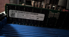 128GB (2x64GB) Micron DDR5 PC5-5200 2Rx4 RDIMM  RAM MTC40F2046S1RC52BAS 4800 picture