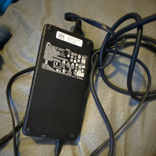 Dell 330W AC Adapter Charger (DA330PM190) Universal picture