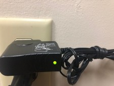 One Pristine Genuine Plantronics 9V 500mA SSC-090050 P/N 203158-01 Power Supply picture