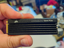 Corsair MP600 PRO LPX 2TB M.2 PCIe Gen4 SSD Heatsink PS5 Compatible picture