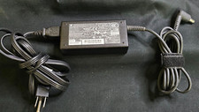 HP TPC-LA58 19.5V 3.33A 65W Genuine Original AC Power Adapter Charger picture