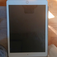 Apple iPad 10.5in 32GB Silver/White Tablet Wi‑Fi, picture
