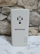 Netgear PLP1000 PowerLINE 1000 Adapter with Extra Outlet picture