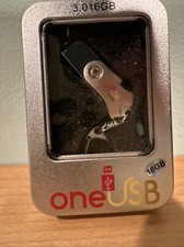 16 GB USB drive - With Micro USB and USB C picture