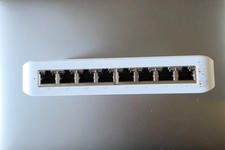 Ubiquiti UniFi Switch Lite 8 PoE USW-Lite-8-PoE 8-Port Gigabit PoE+ Switch picture