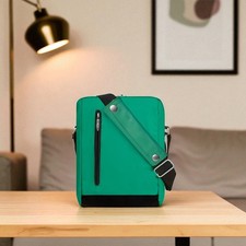 Tablet Crossbody Bag Green – Fits 10