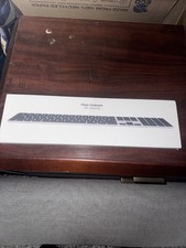 Apple Magic Keyboard w/ Touch ID & Numeric Keypad Black (A3119)-New picture