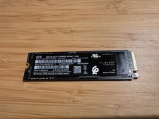 Western Digital WD_BLACK SN850X 8TB M.2 2280 NVMe Gen4 SSD 100% Health picture