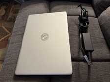 HP Laptop AMD Ryzen 3 3250U 2.6GHz 8GB RAM 15.6