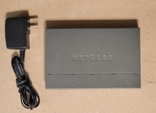 NETGEAR 8 PORT GIGABIT SWITCH - GS308v208 /w AC ADAPTER - WORKING picture