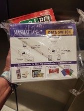 Manhattan Data Transfer Switch DB9 Serial 2Way - Brand New picture