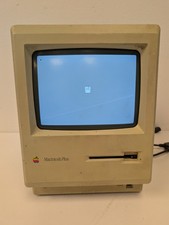 Vintage Apple Macintosh Plus 1MB Computer M0001A - *POWERS ON* picture