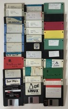 Lot of Vintage 3.5 Floppy Computer Disks ~Linux, Boot Magic, Tandy, Windows, etc picture