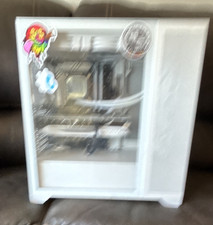 CyberPowerPC Intel Core i9 GeForce RTX SSD Liquid Cooled White Tower PC picture