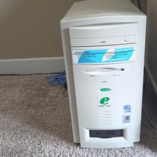 eMachines eTower 400i3 PC Celeron 400MHz 256MB Ram 6gb Hard Drive Win98 KB/Mouse picture