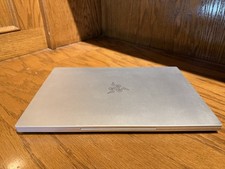 Razer Blade 15 Advanced 2019, Mercury White, 144Hz, i7-9750H, RTX 2070 MQ picture