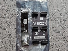 Gigabyte 3 Way SLI Bridge GC-3SLI and 2 way sli bridge picture