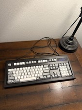 Unicomp Model M key board 80s IBM style picture