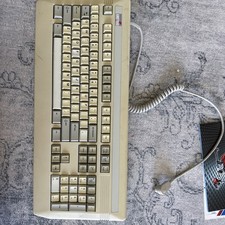 AMSTRAD 7220000824 COMPUTER KEYBOARD VINTAGE picture