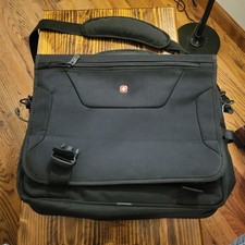 Swiss Gear Wenger Laptop/Business Case with Shoulder strap picture