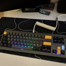 Epomaker shadow X full screen display  keyboard picture