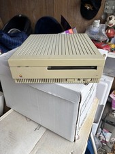Apple SCSI Cd Drive External Cd-ROM Drive 1988 Vintage Power On. As Is  picture