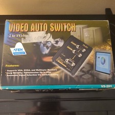 Monitor Selector Switch ATEN VS-201 2 PC to 1 display picture