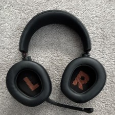 JBL Quantum 400 Wireless RF Over-Ear Gaming Headset Boom Mic Black picture